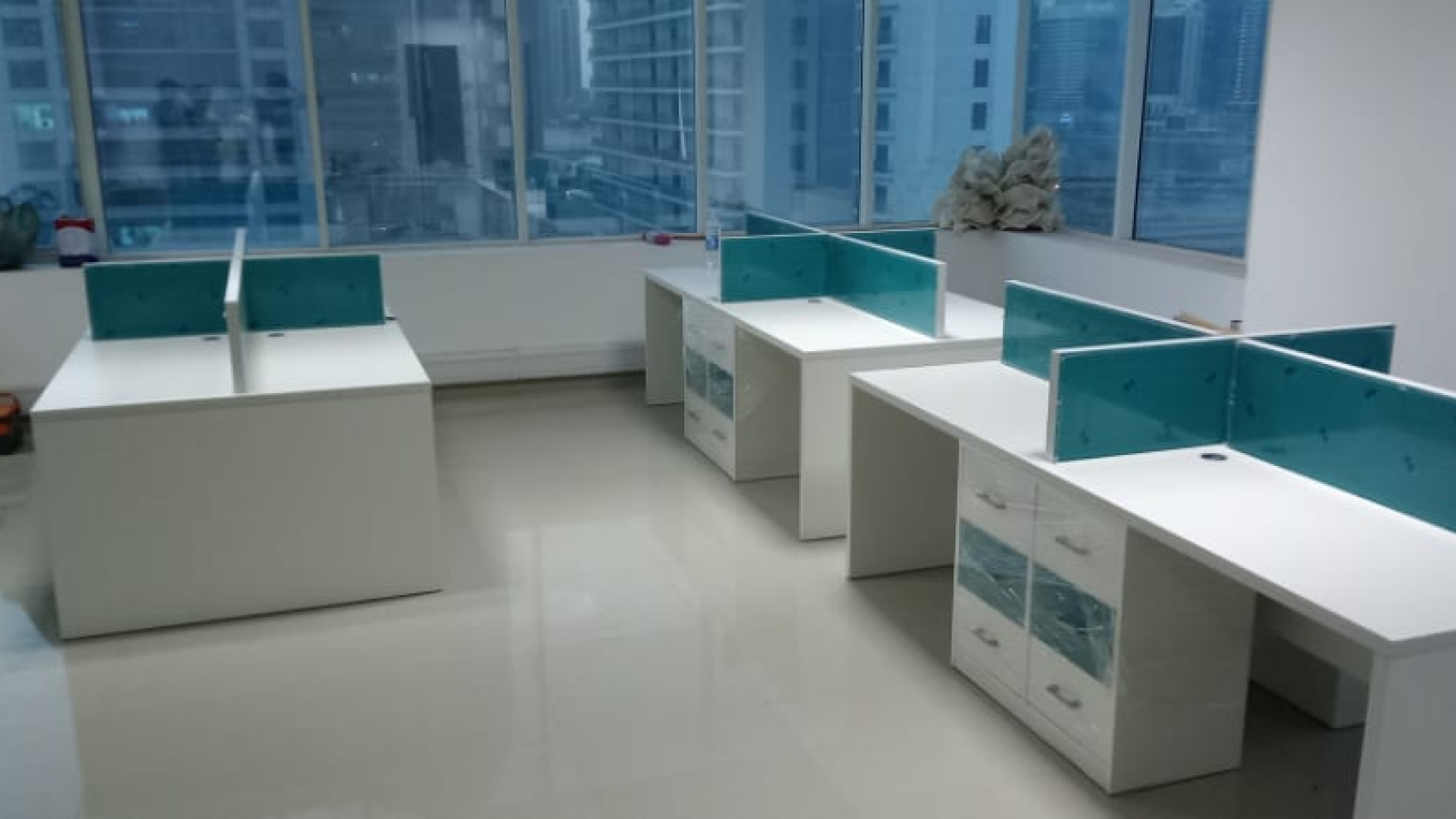 Customized Office Furniture